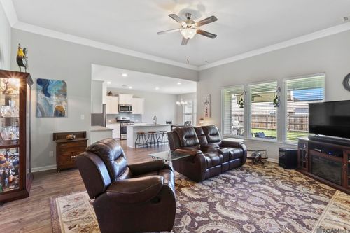 21378 Barnridge Dr, Zachary, LA, 70791-7021 | Card Image