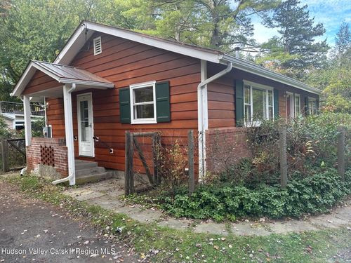 5 Evergreen Ln, Woodstock, NY, 12498-1606 | Card Image