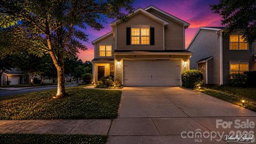 2203 Brandybuck Ln, Charlotte, NC, 28269-4012 | Card Image