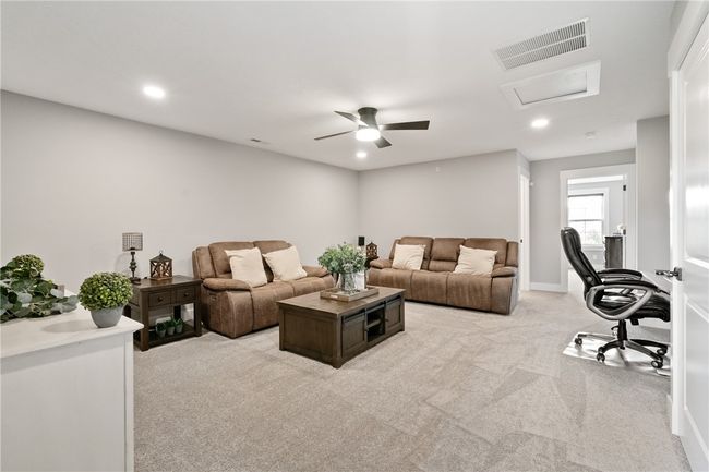 146 Enclave Drive, Townhouse with 3 bedrooms, 4 bathrooms and 2 parking in Seven Fields Boro PA | Image 20