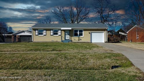 11214 Deering Rd, Louisville, KY, 40272-4374 | Card Image