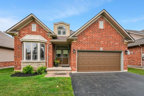 {{alt}} | Card Image