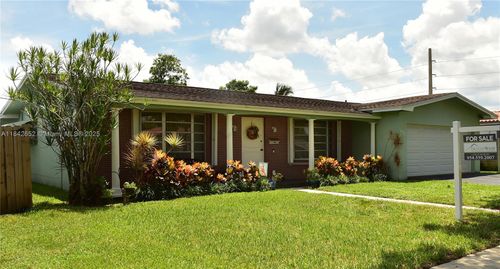 5516 Arthur St, Hollywood, FL, 33021-4608 | Card Image