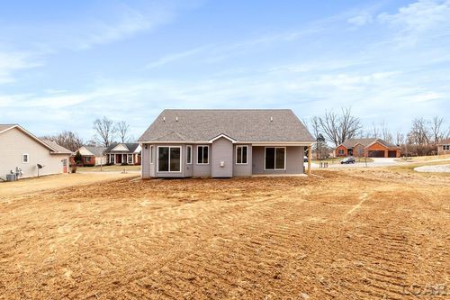 796 War Bonnet Dr, Tecumseh, MI, 49286-8663 | Card Image