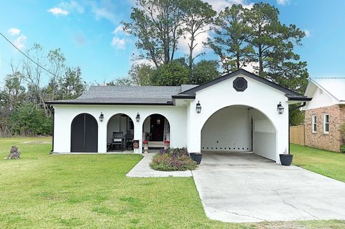 119 Napoleon Ave, Napoleonville, LA, 70390-2119 | Card Image