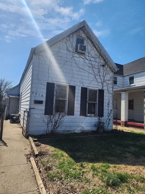 2516 W Virginia Street, Evansville, IN, 47712-5656 | Card Image