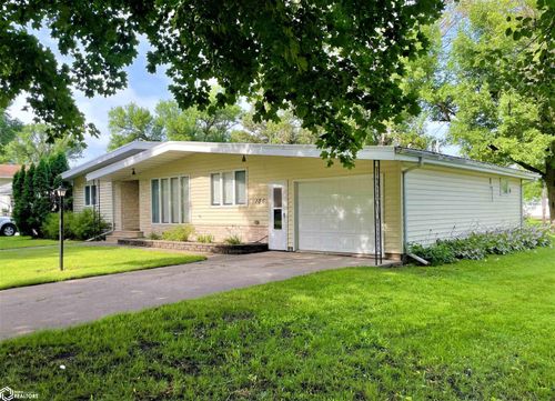106 2nd St Se, Rake, IA, 50465-7722 | Card Image