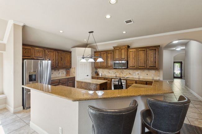 2524 Boot Hill Ln, House other with 4 bedrooms, 2 bathrooms and null parking in Fort Worth TX | Image 9
