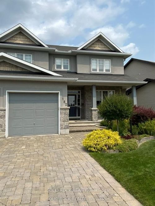 182 Arthur St, Arnprior, ON, K7S1A4 | Card Image