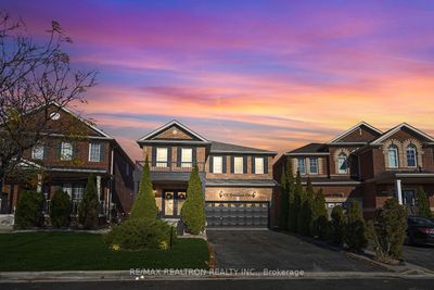 102 Commodore Dr, House other with 4 bedrooms, 4 bathrooms and 6 parking in Brampton ON | Image 2