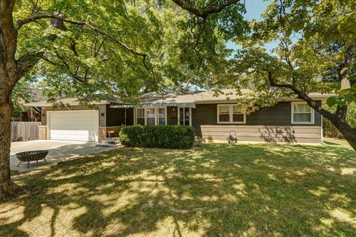 1827 E Edgewood St, Springfield, MO, 65804-3838 | Card Image