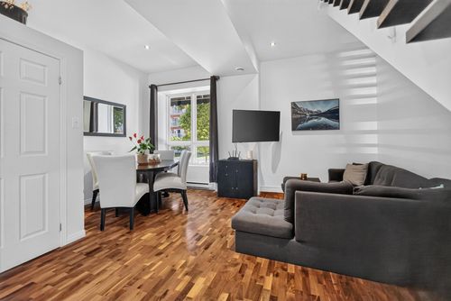 95B Rue Dufferin, Condo with 2 bedrooms, 1 bathrooms and null parking in Salaberry de Valleyfield QC | Card Image