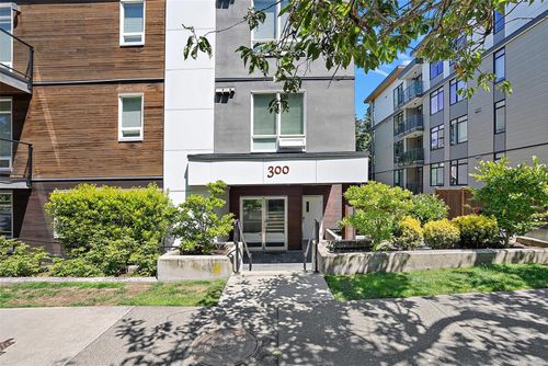 101-300 Michigan St, Victoria, BC, V8V1R5 | Card Image