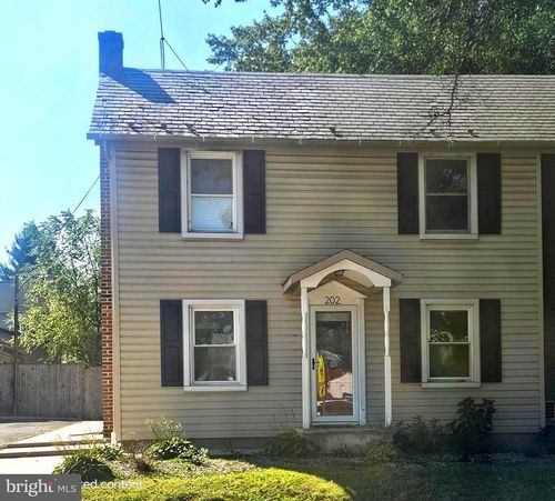 202 W Main St, RISING SUN, MD, 21911-2313 | Card Image