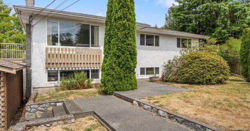 3931 Braefoot Pl, Victoria, BC, V8P2S2 | Card Image