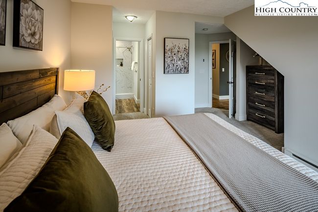 Master Bedroom | Image 17