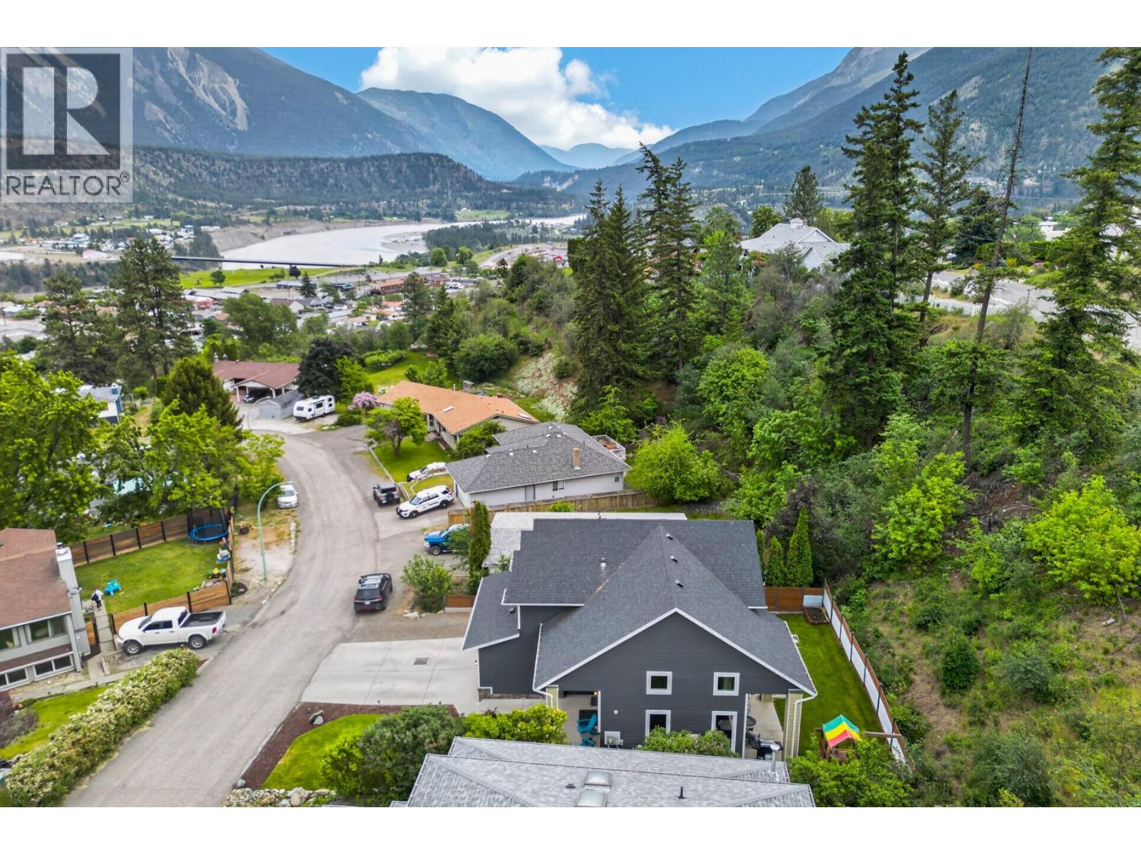 Residential in Lillooet 3
