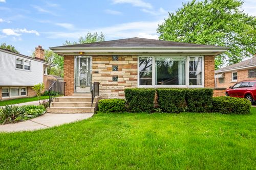 8436 N Oriole Ave, Niles, IL, 60714-2060 | Card Image