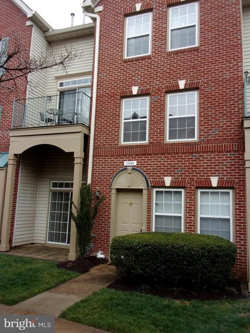 19a-11844 Breton Ct, RESTON, VA, 20191-3239 | Card Image