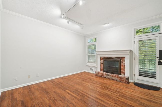 171 Riverview Trl, Condo with 3 bedrooms, 4 bathrooms and 2 parking in Roswell GA | Image 12