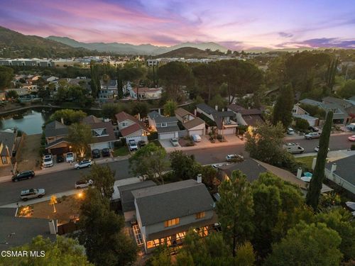 30729 Lakefront Dr, Agoura Hills, CA, 91301-1933 | Card Image