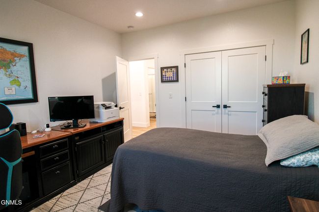 8127 Hawktree Dr, Townhouse with 3 bedrooms, 2 bathrooms and null parking in Bismarck ND | Image 55