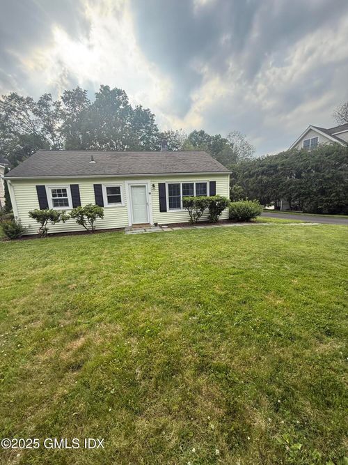 14 Circle Dr, Greenwich, CT, 06830-6742 | Card Image