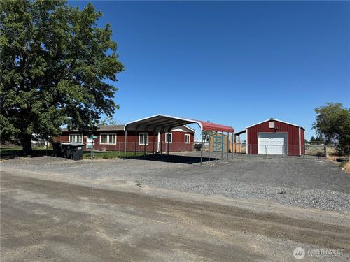 8654 Broad St Ne, Moses Lake, WA, 98837-3506 | Card Image