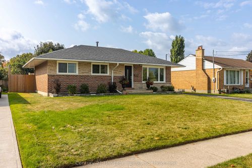 1064 Sovereign Rd, Woodstock, ON, N4S5P2 | Card Image