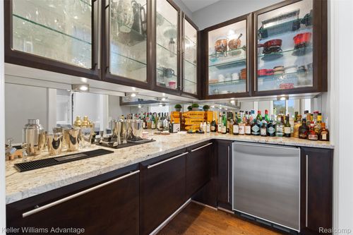 2951 Turtle Pond Ct, Bloomfield Hills, MI, 48302-0720 | Card Image