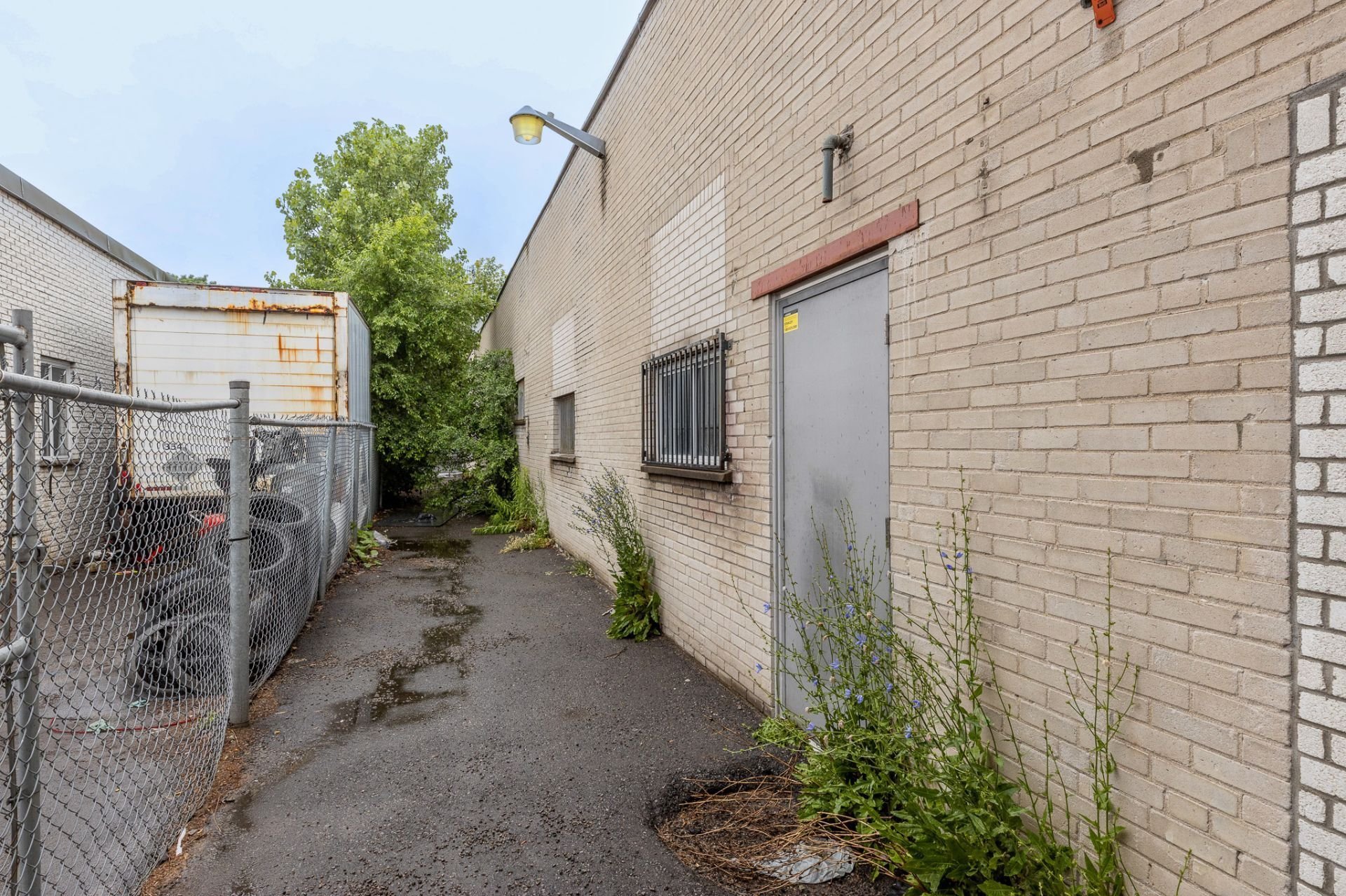 Commercial Sale in Montréal (Montréal-Nord)