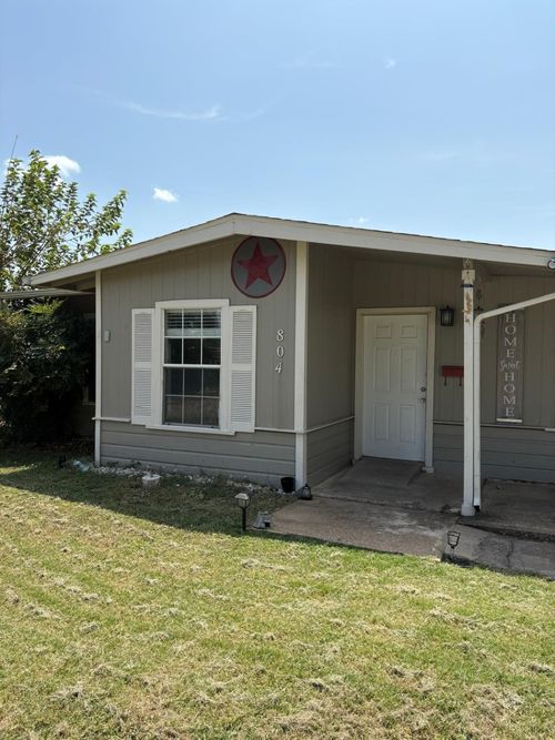 804 Travis St, Garland, TX, 75040-4948 | Card Image