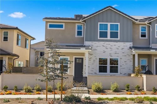 643 Gadwall, Irvine, CA, 92618-5931 | Card Image