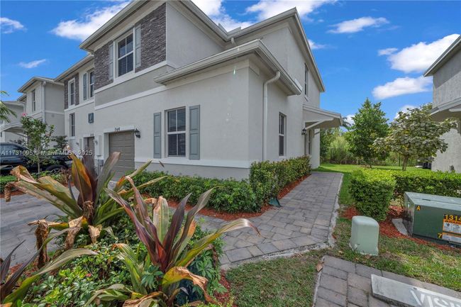764 - 764 Se 19 Th St, Townhouse with 4 bedrooms, 3 bathrooms and null parking in Homestead FL | Image 4