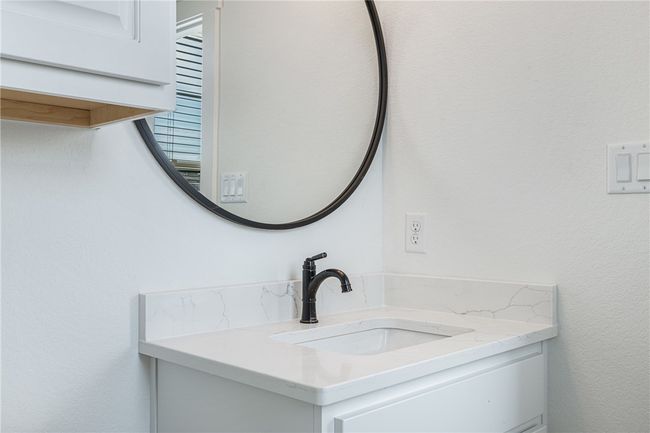 Bathroom with vanity | Image 27