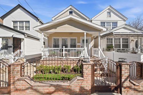 15037 119th Avenue, New York, NY, 11434 | Card Image