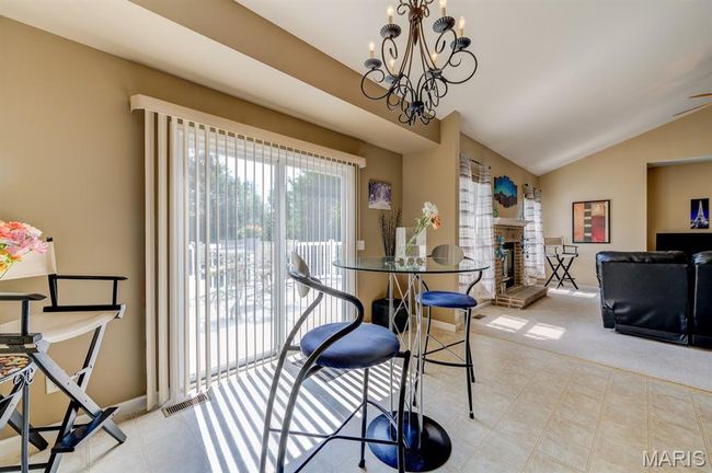 There is also access to the deck through the slider. | Image 14