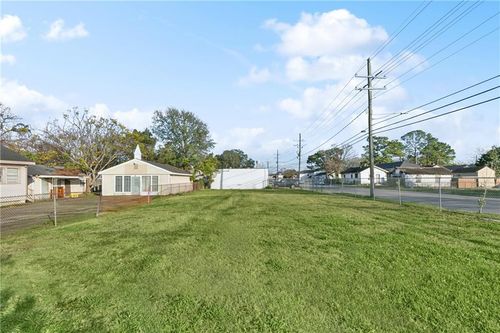 938 Thayer St, New Orleans, LA, 70114-2551 | Card Image