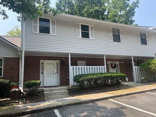 5950 Wintergreen Rd, Norcross, GA, 30093-3751 | Card Image