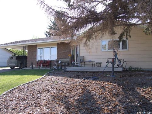 432 Allowance Rd E, Leader, SK, S0N0C8 | Card Image