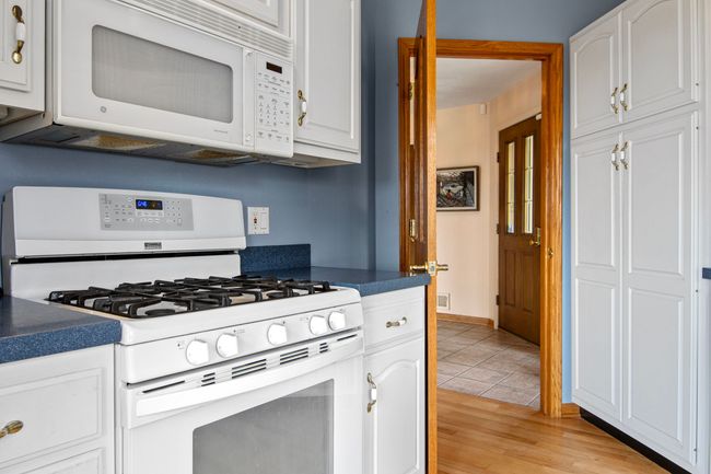 1693 Elm Rd, House other with 3 bedrooms, 4 bathrooms and null parking in Frankfort MI | Image 7