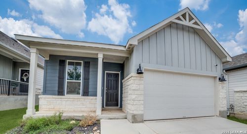 177 Acorn Cir, Boerne, TX, 78006-3292 | Card Image