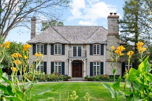 677 Greenleaf Ave, Glencoe, IL, 60022-1724 | Card Image