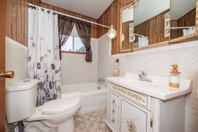 3433 Round Lake Road, House other with 5 bedrooms, 1 bathrooms and 2 parking in Killaloe, Hagarty and Richards ON | Image 23