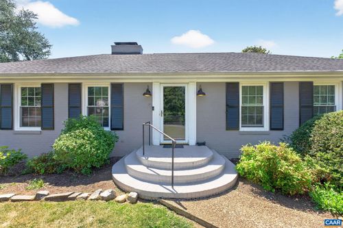 102 Bollingbrook Dr, CHARLOTTESVILLE, VA, 22911-8413 | Card Image
