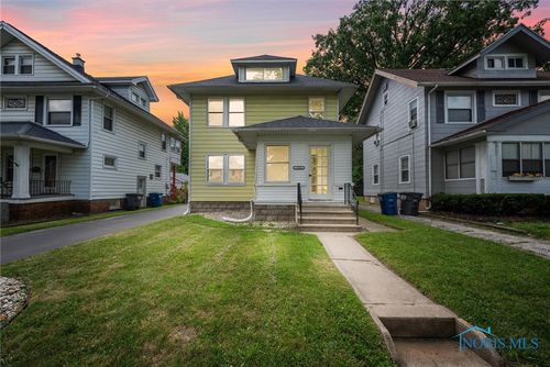 714 Brighton Ave, Toledo, OH, 43609-2936 | Card Image