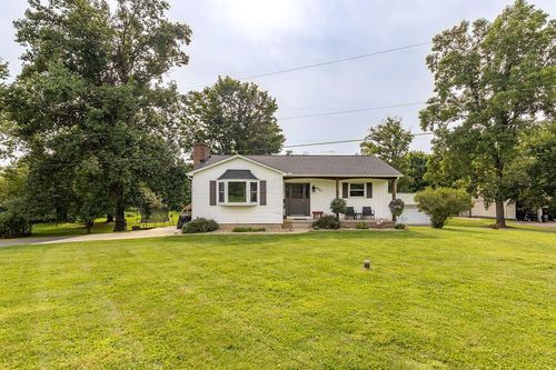4261 Sugar Grove Rd Se, Lancaster, OH, 43130-8862 | Card Image