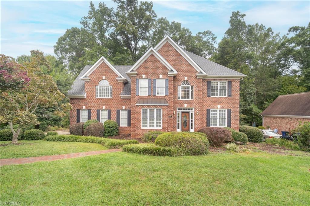 Pearce Dr, Jamestown, NC 27282