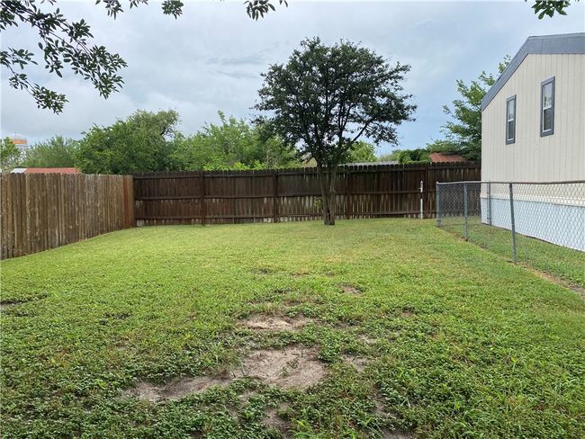 207 Dunbar St, House other with 3 bedrooms, 2 bathrooms and 3 parking in Refugio TX | Image 16