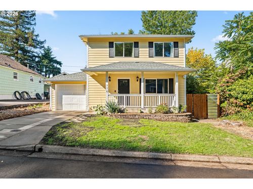776 W Altamont St, Roseburg, OR, 97471-2901 | Card Image